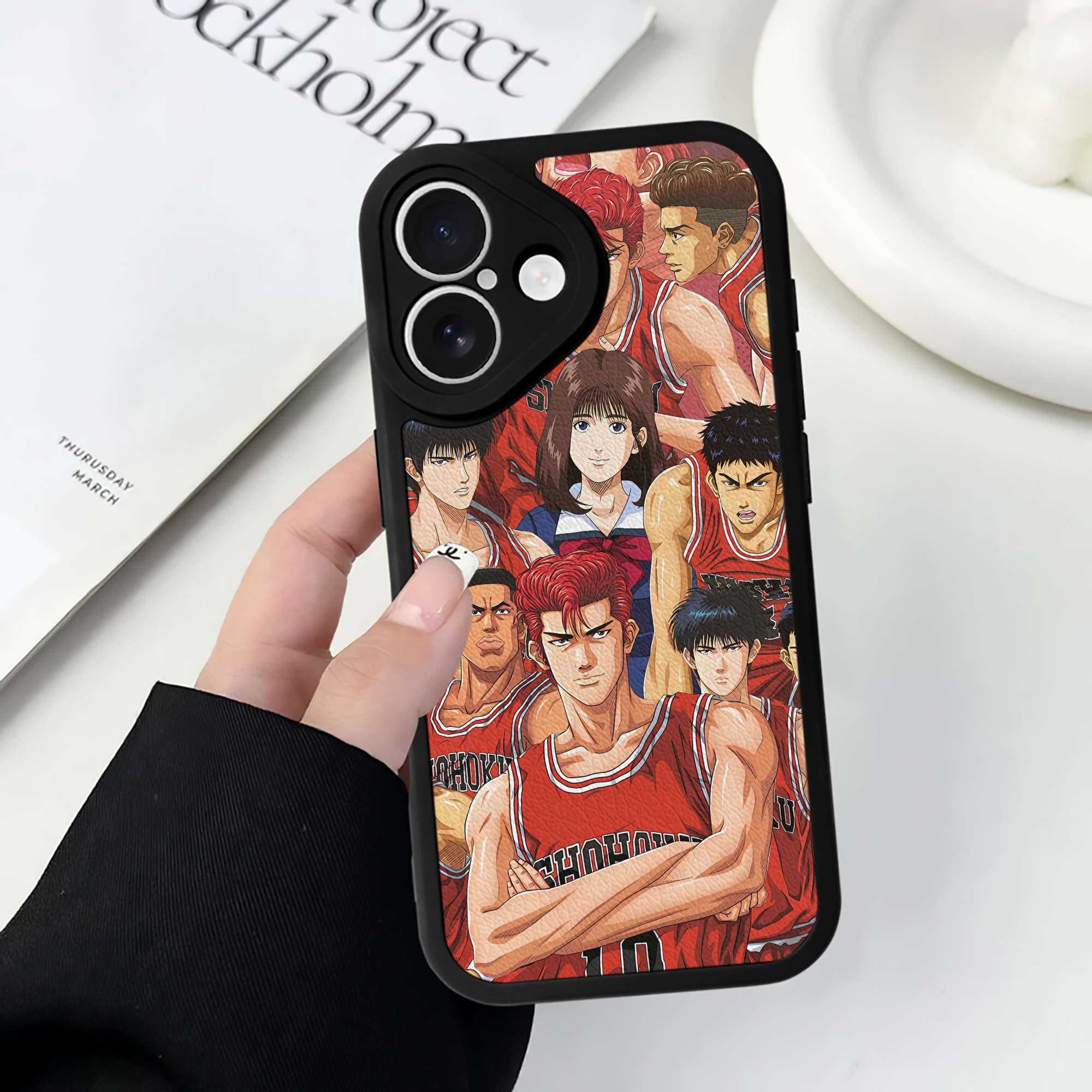 （画像用） SLAM DUNK／スラムダンク 【iPhone 16シリーズ対応】シリコンスマホケース（レザー調） 材質：シリコン